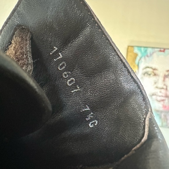 Gucci GG Coated Canvas Leather Front Ribbon Trim
Sneaker - Picture 4 of 11